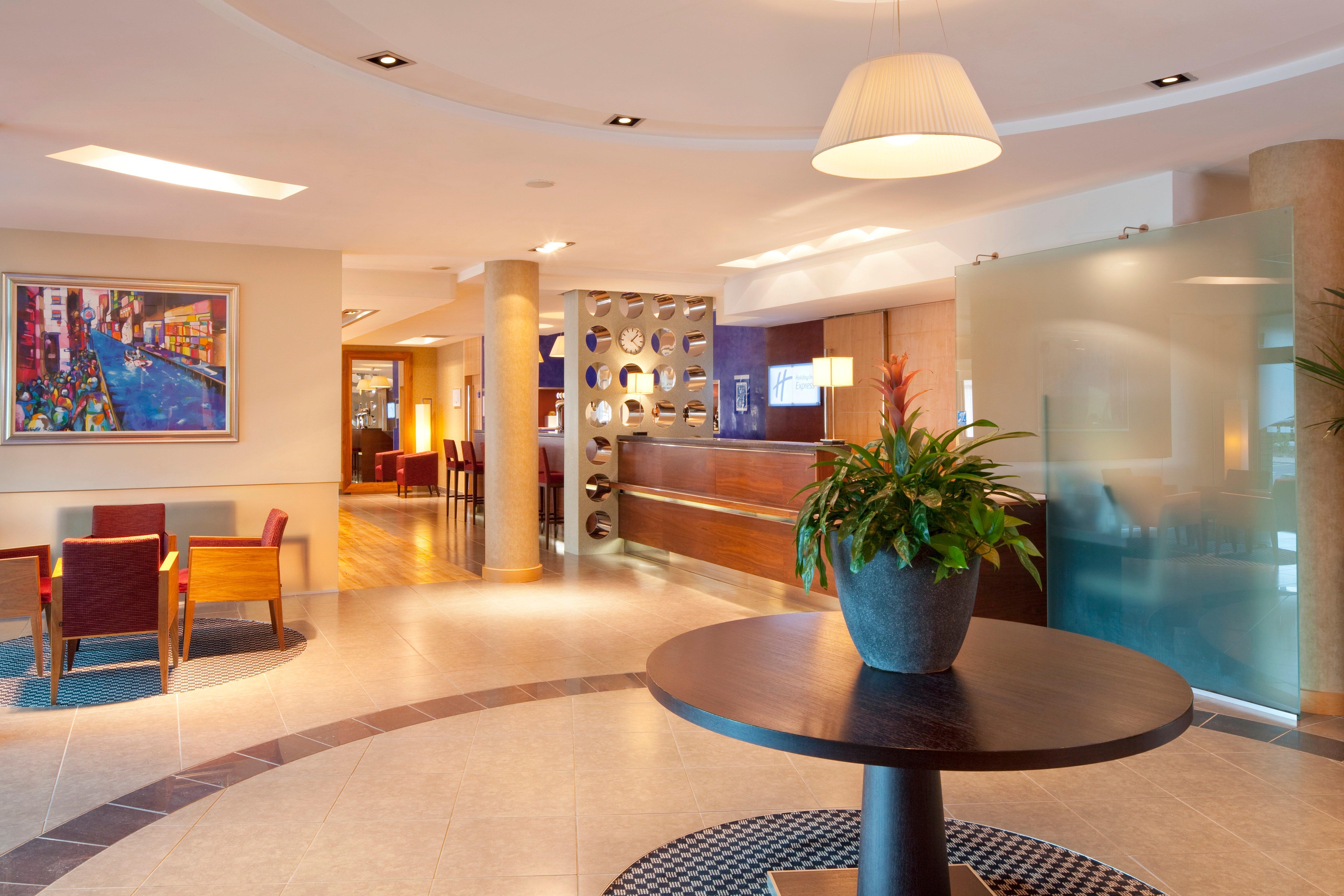 Holiday Inn Express Southampton - M27, J7, An Ihg Hotel מראה חיצוני תמונה